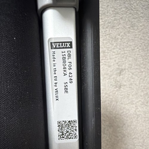 Velux dbl f06 black fabric - black,