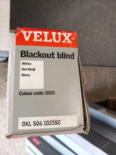 Genuine velux manual blind - genuine,